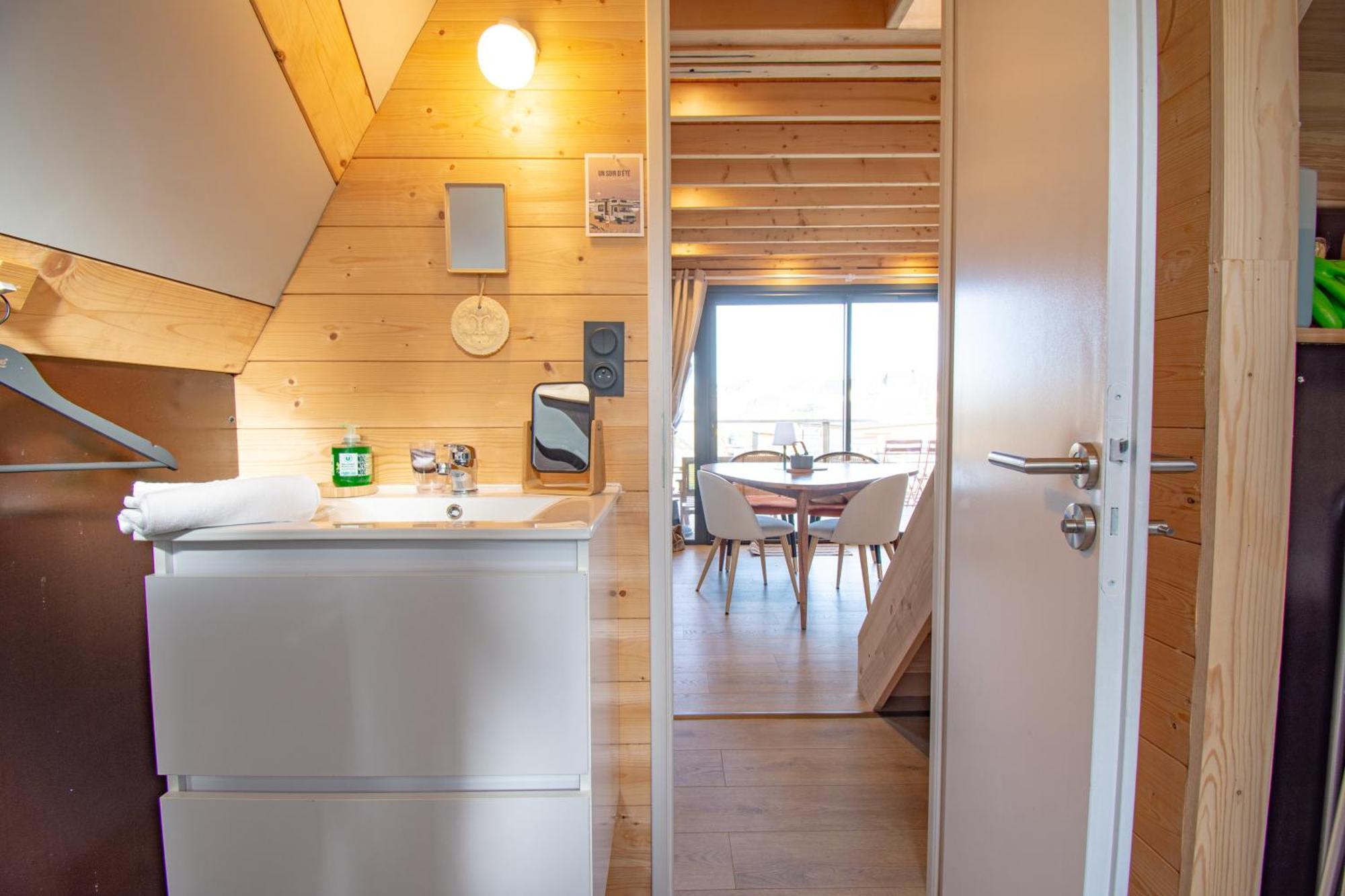 Villa Le Tipi Bleu Tiny House Neuve Avec Terrasse Et Jardin Camaret-sur-Mer Exterior foto